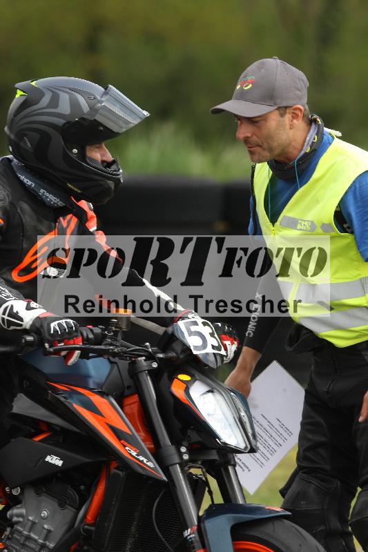 /Archiv-2025/10 23.04.2025 Cornu Master School ADR/rot-rouge/53